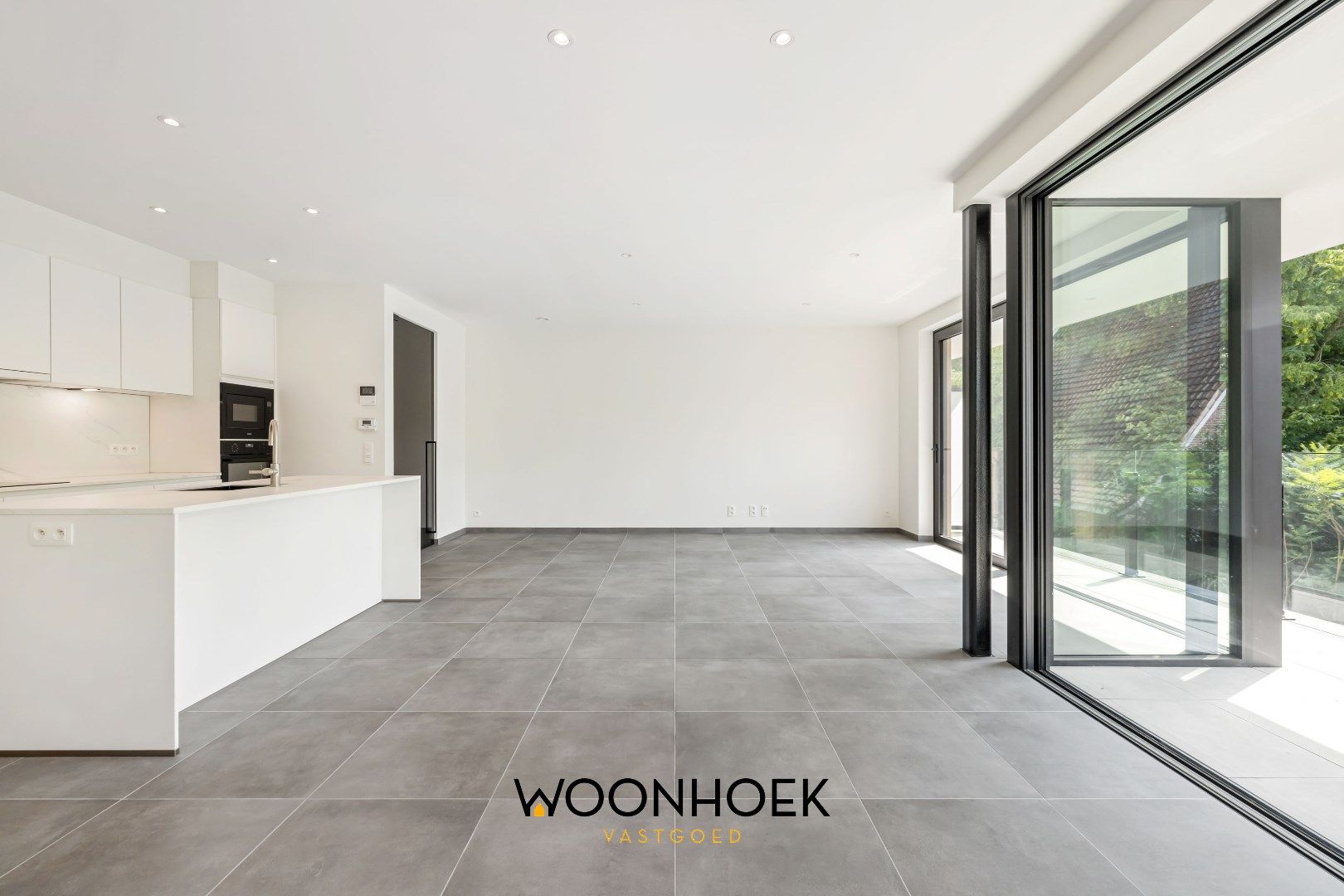 3- slpk luxeappartement met staanplaats in het Oeverpark! foto 6