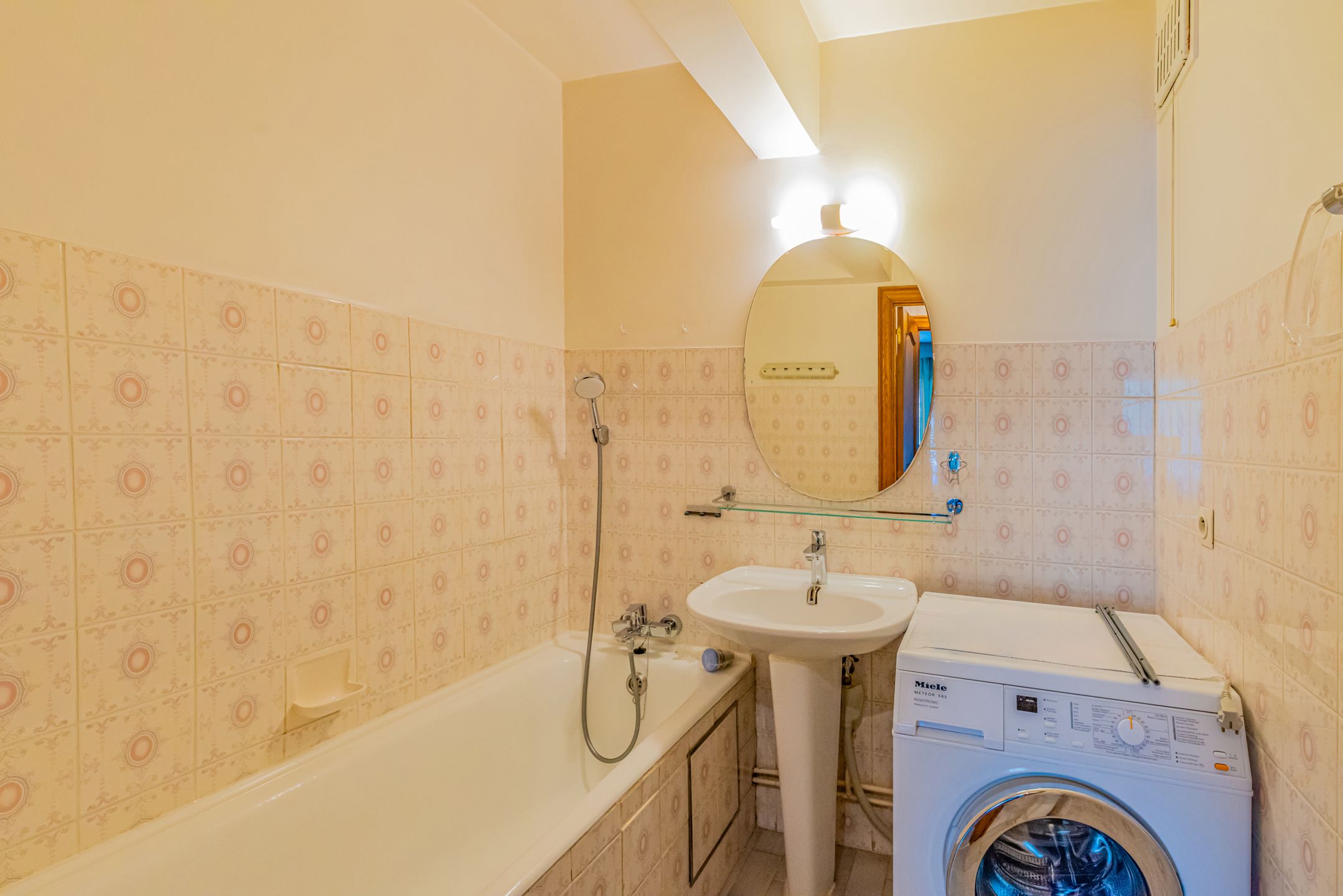 Lichtrijk gelijkvloersappartement met ruim terras in Evere foto 11