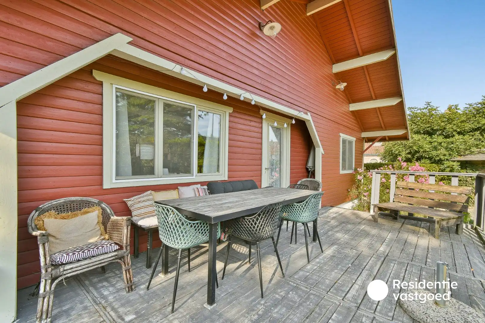 Charmante chalet op ruim perceel foto 19