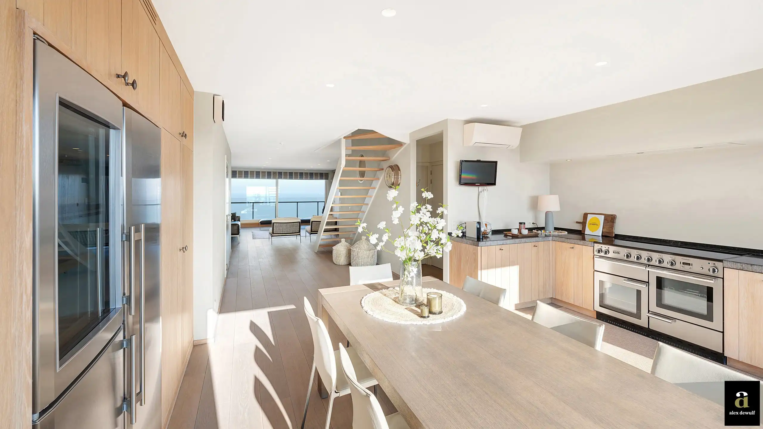 Uitzonderlijk duplex-appartement met 4 slaapkamers op de Zeedijk. foto 5