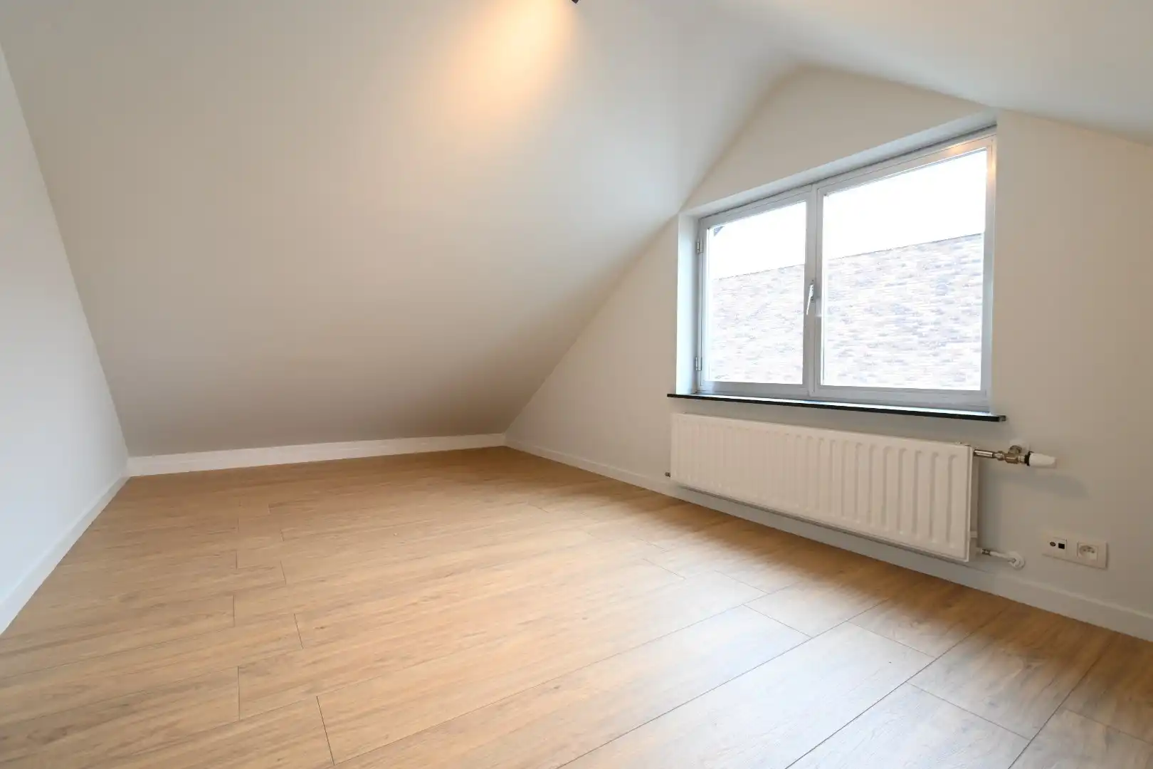 Zorgvuldig gerenoveerde vrijstaande woning met veranda en leuke tuin op 5a24ca te Munsterbilzen foto 23