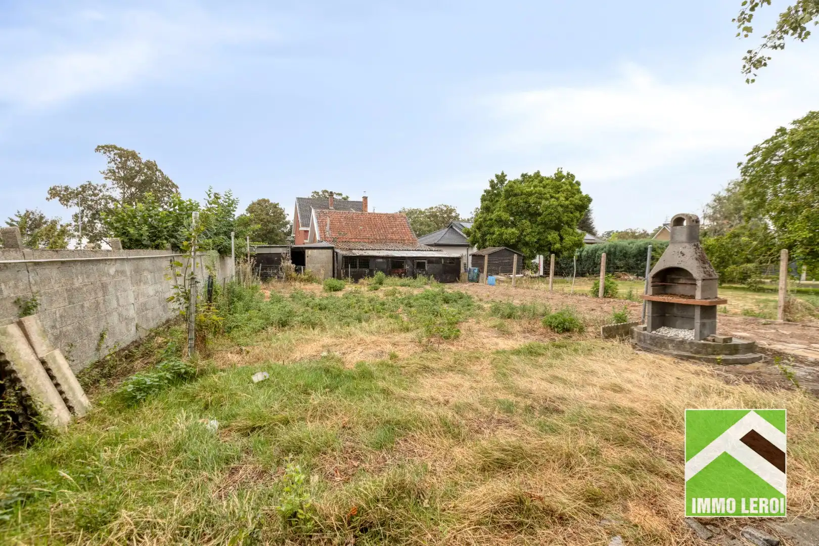 Landelijk gelegen woning met grote veranda en ruime tuin foto 2