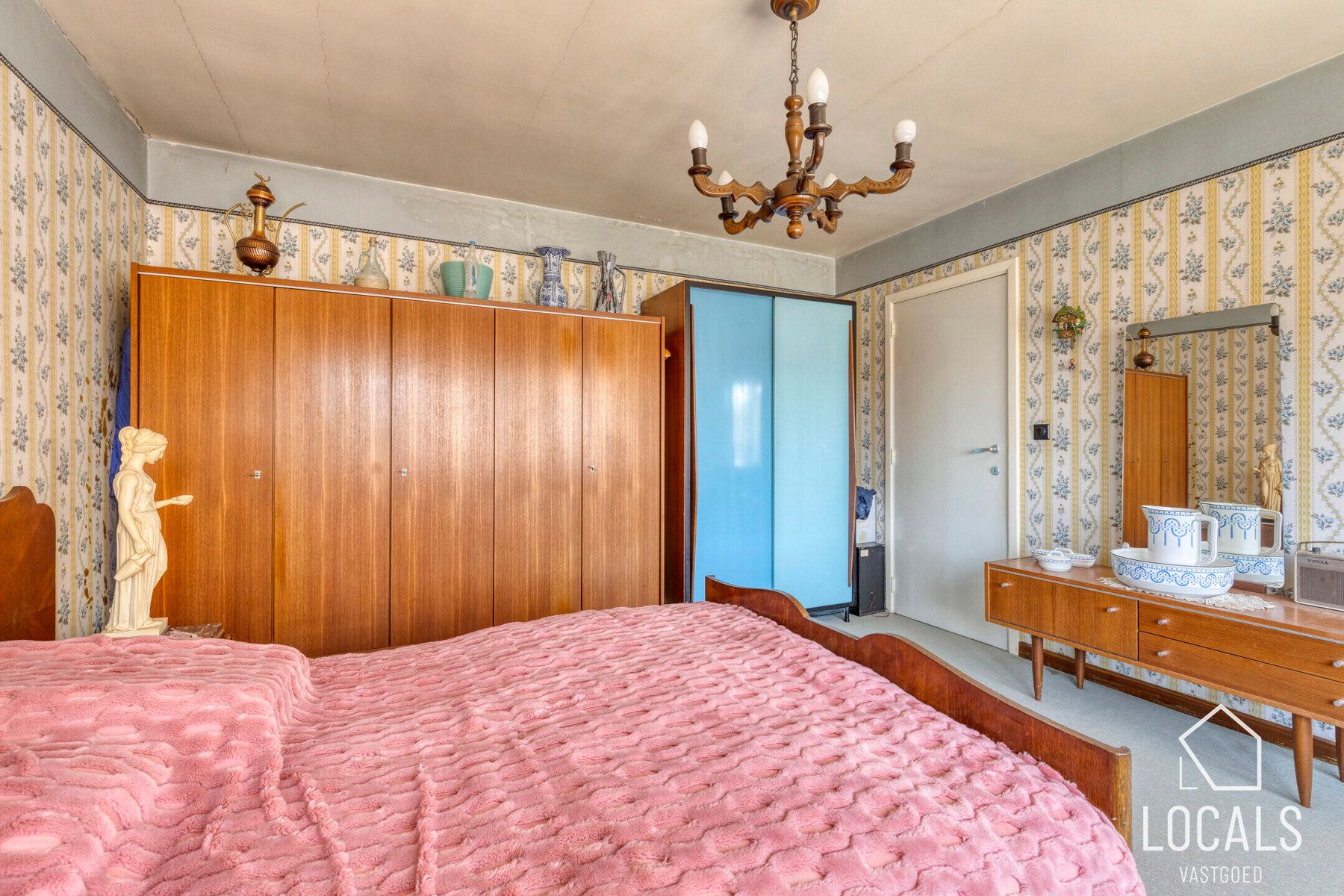 Woning met veel potentieel - tuin en grote zolder foto 18