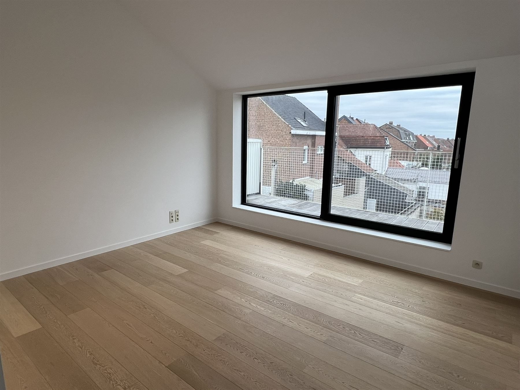 Hedendaags appartement  in het stadscentrum foto 14