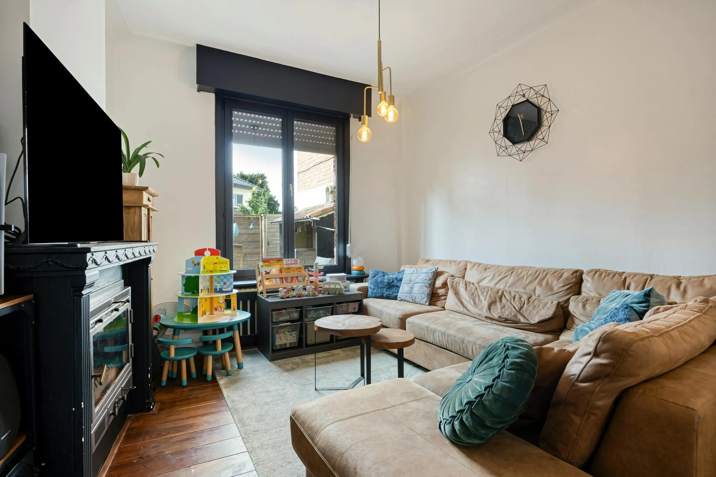 Huis met 3 slaapkamers te koop in centrum Kapellen!  foto 4