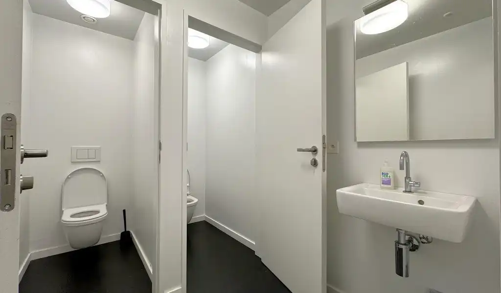 Kantoren te huur in Valkeniersnatie te Antwerpen foto 7