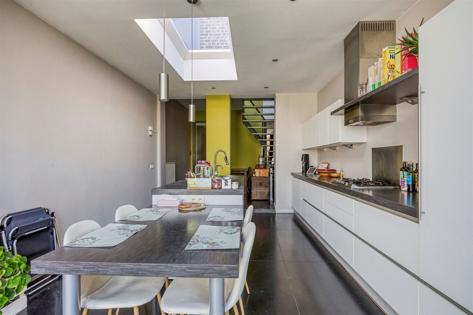 Woning met 2 slaapkamers, terras en tuin foto 5