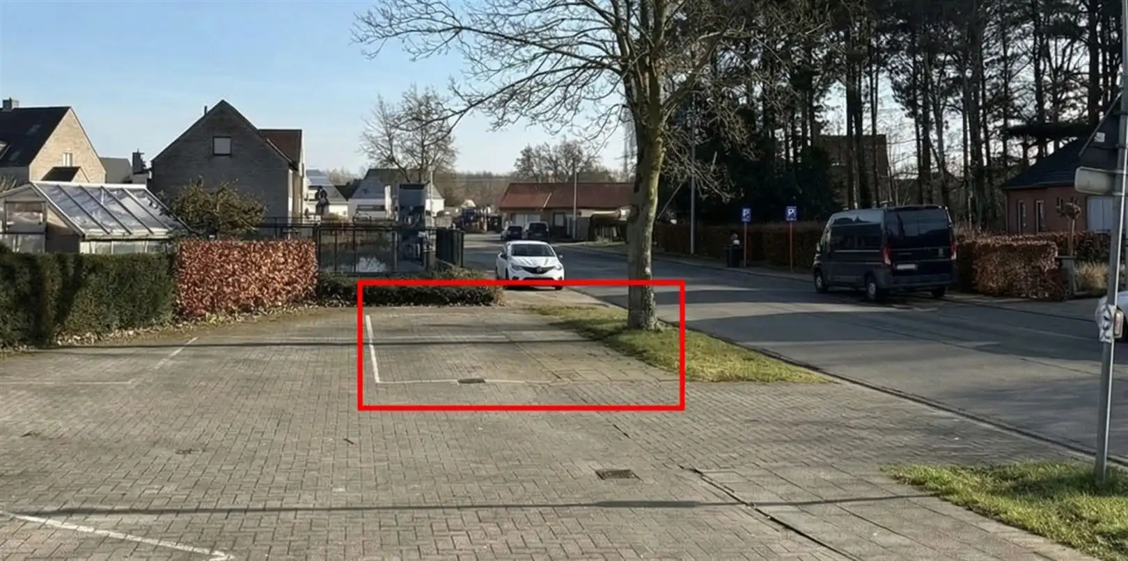 Gelijkvloers appartement met terras en 2 autostaanplaatsen foto 13