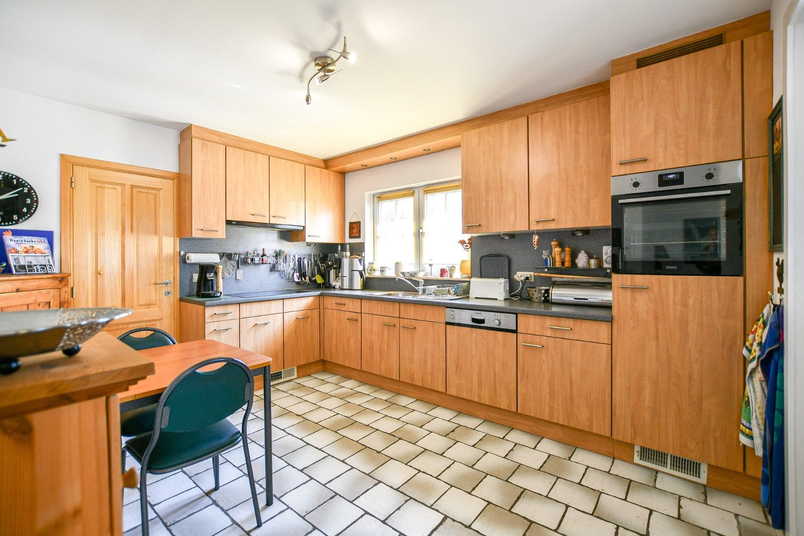 Instapklare villa op een toplocatie in De Haan foto 10