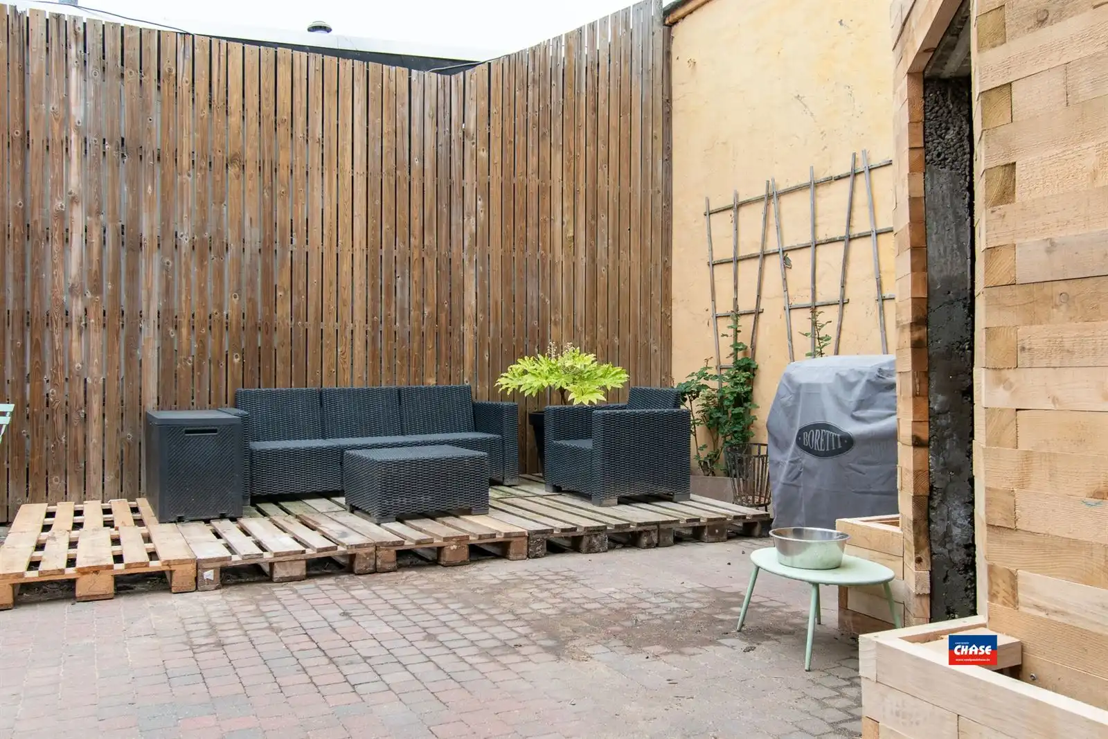 Ruime woning met 2 slpks, garage en tuin  foto 21