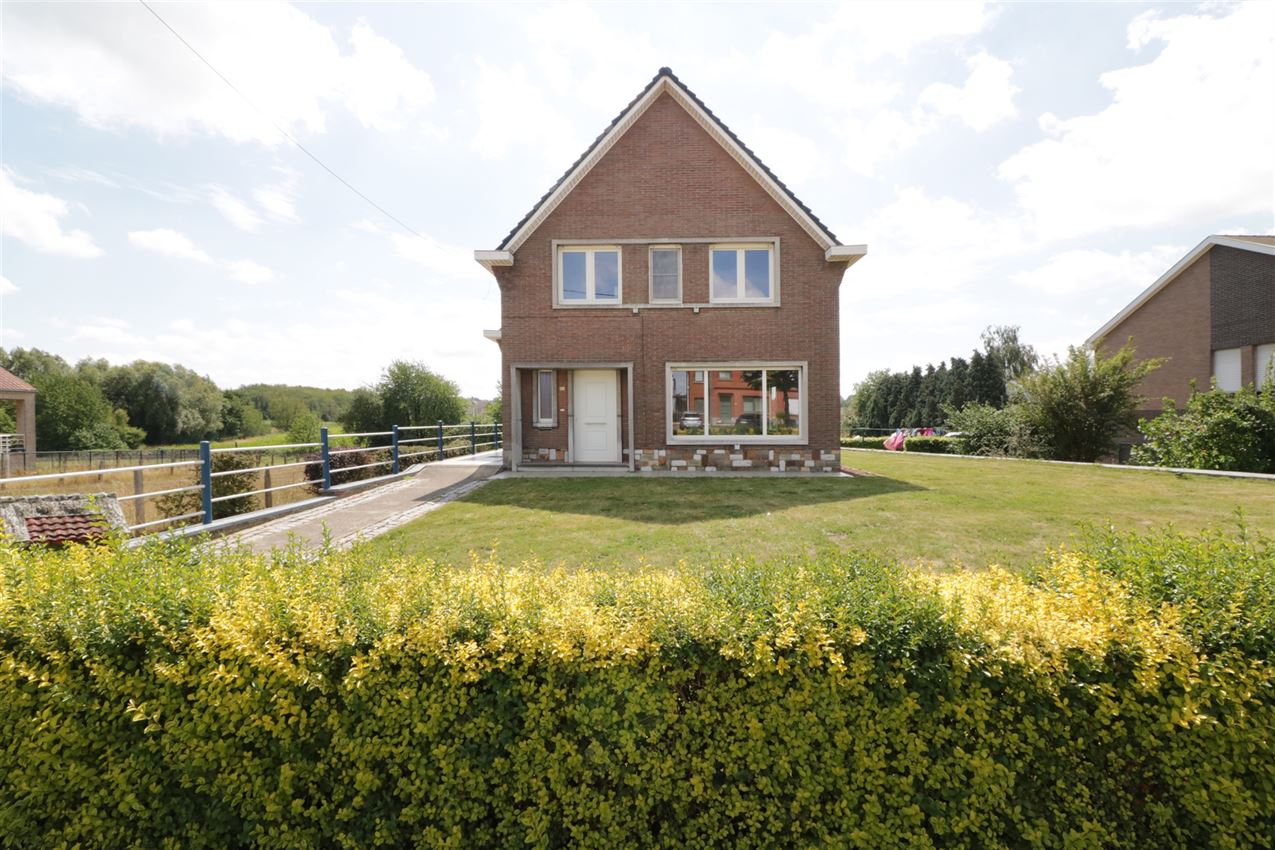 Huis foto {{pictureIndex}}