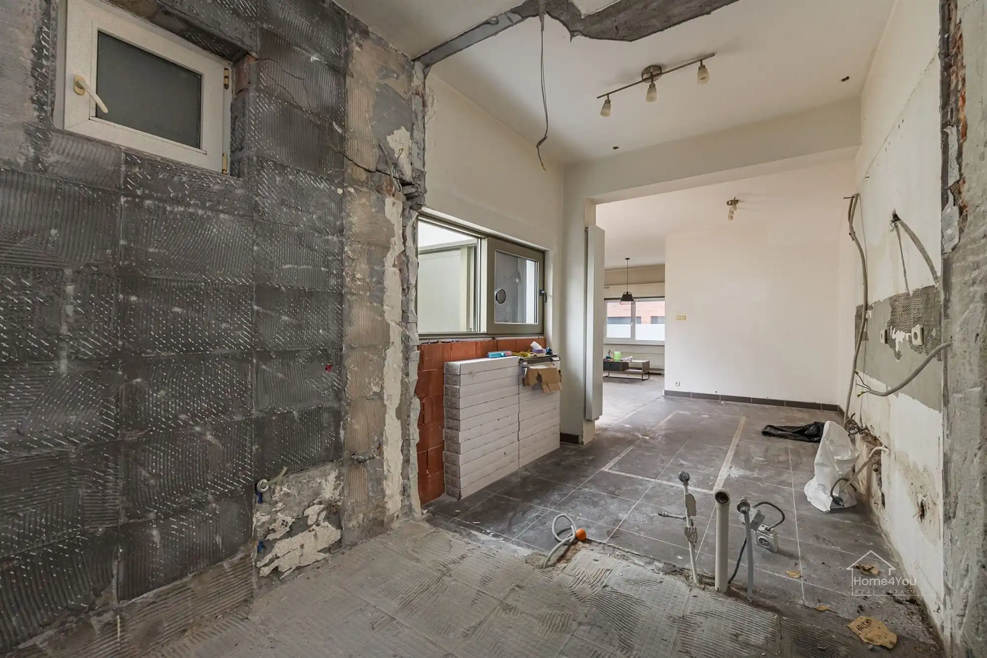Af te werken woning met tal van mogelijkheden op een uitstekende locatie te Wilrijk foto 7