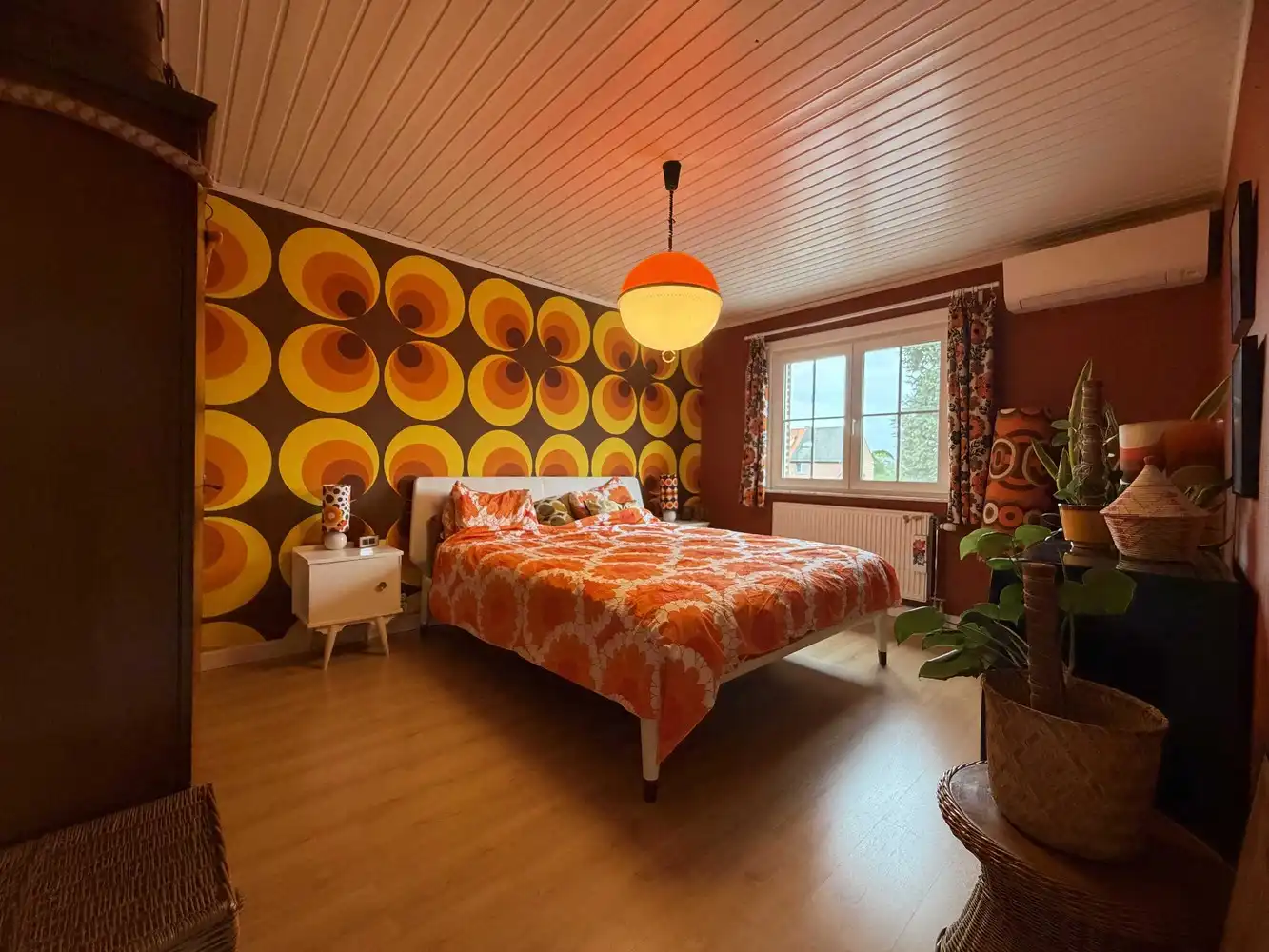 Degelijk gerenoveerde woning met minstens 5 slaapkamers en aangename tuin foto 11