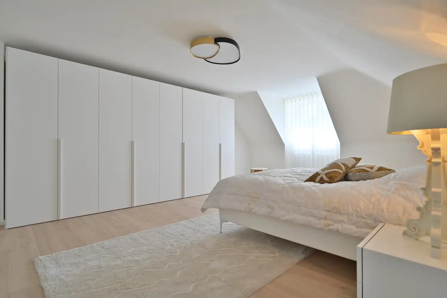 Exclusieve, gerenoveerde villa op toplocatie in residentieel Neerharen foto 22