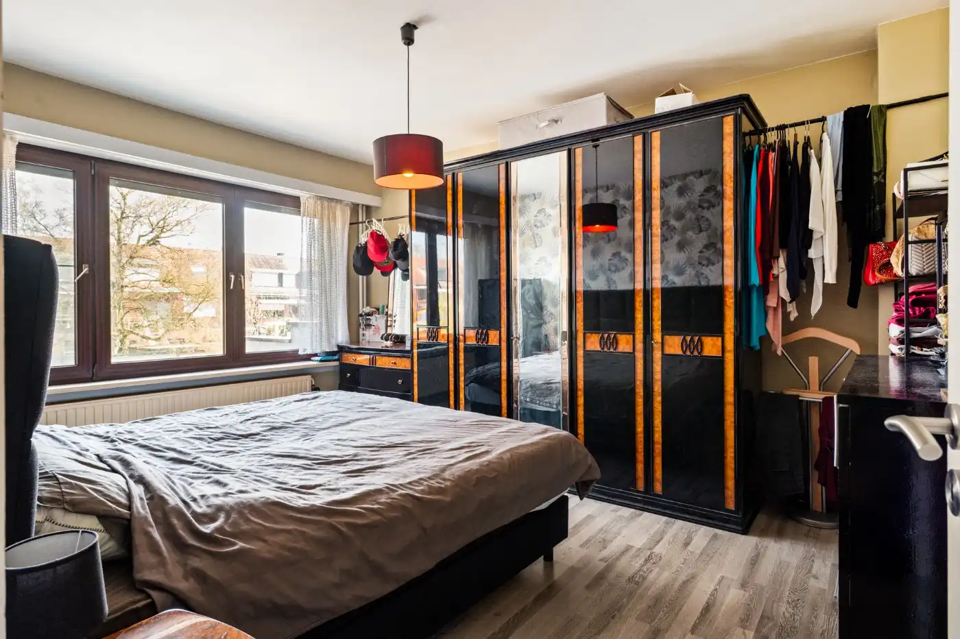 Ruime, instapklare gezinswoning met 4 slpk. en tuin in Ekeren foto 19