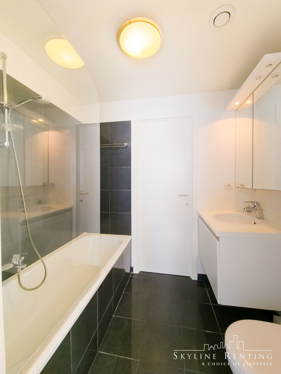 LICHTRIJK - Gemeubeld appartement 3 slpk. met terrassen foto 14