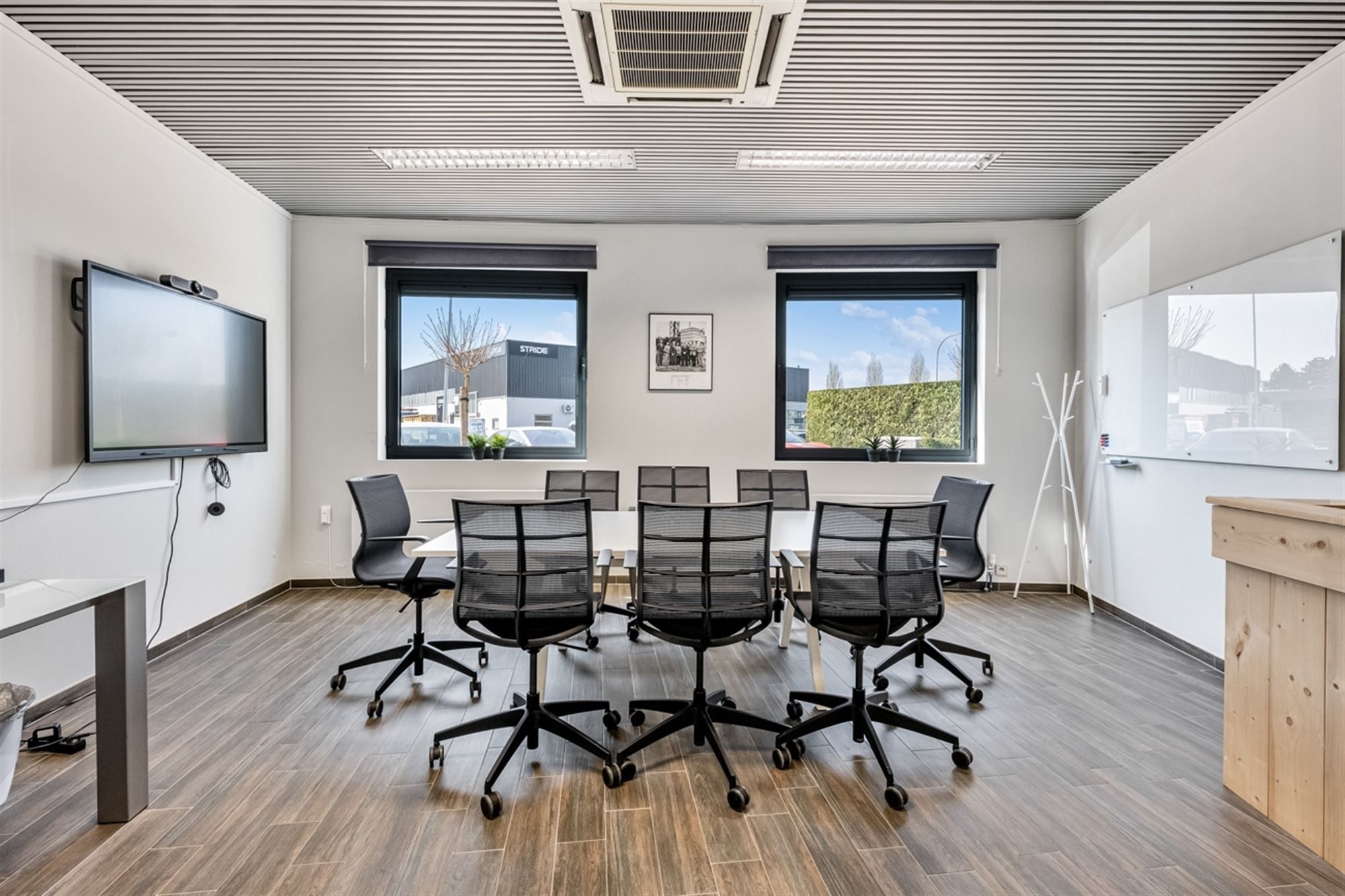 Instapklaar kantorencomplex op toplocatie ten zuiden van Gent foto 9