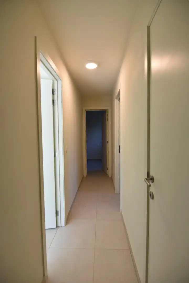 Ruim 3-slpk appartement met zonnig terras foto 9