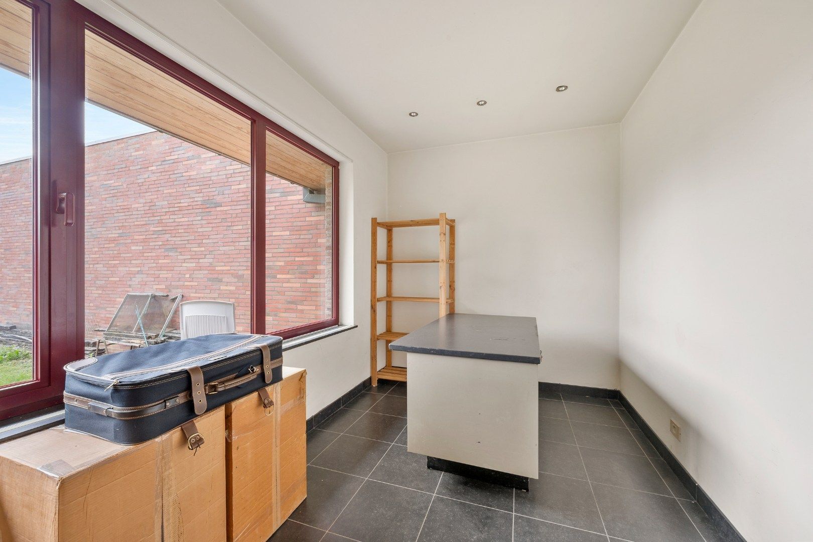 Recente halfopen woning met boomgaard in Ledegem foto 11