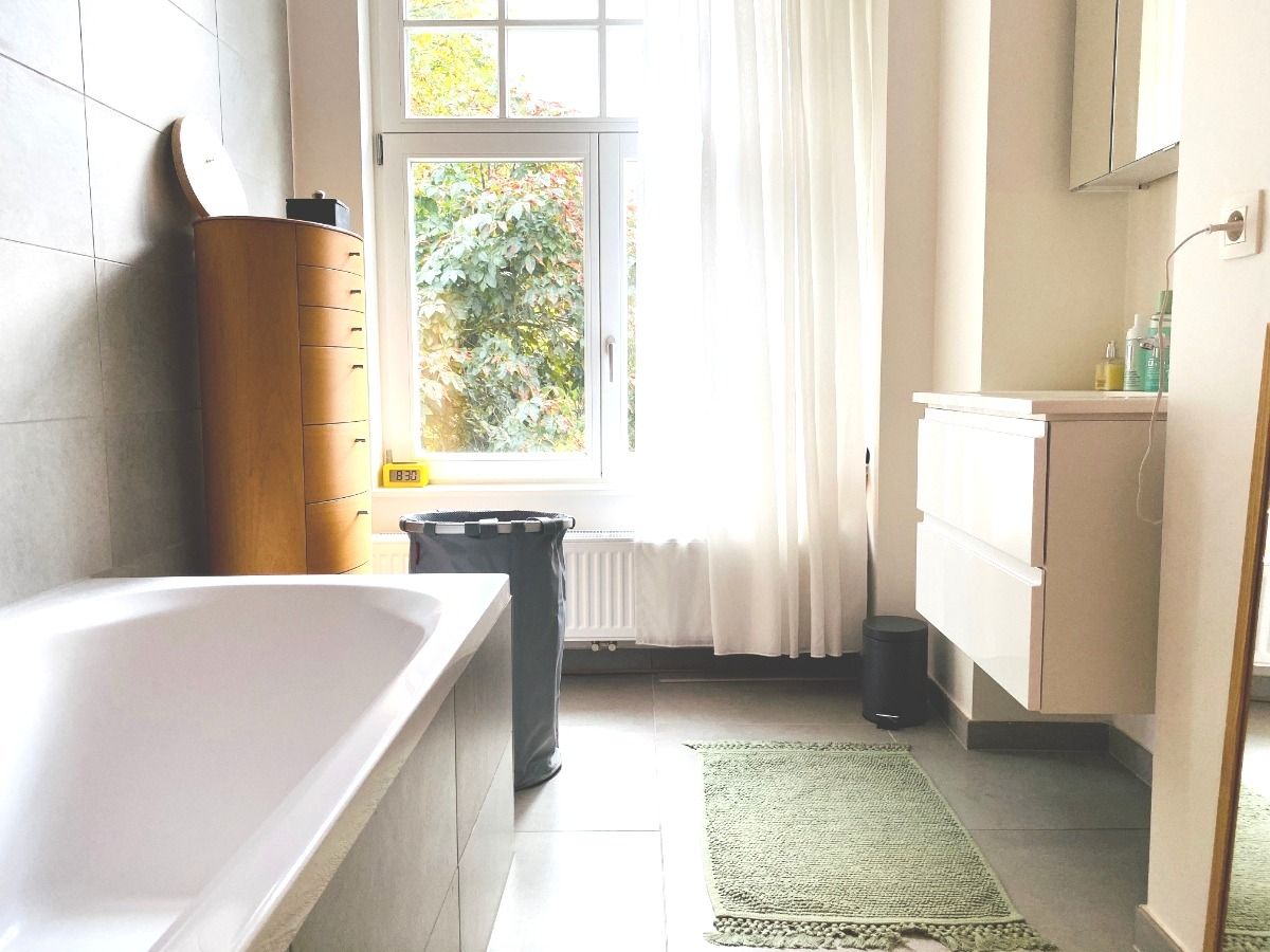 Super design Flat 95 m2 met gesloten garagebox en kelder foto 25