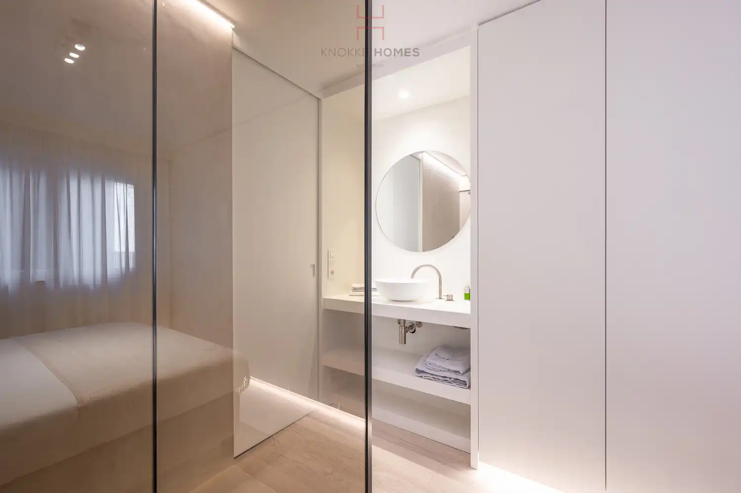 Subliem gerenoveerd appartement met zijdelings zeezicht. foto 12