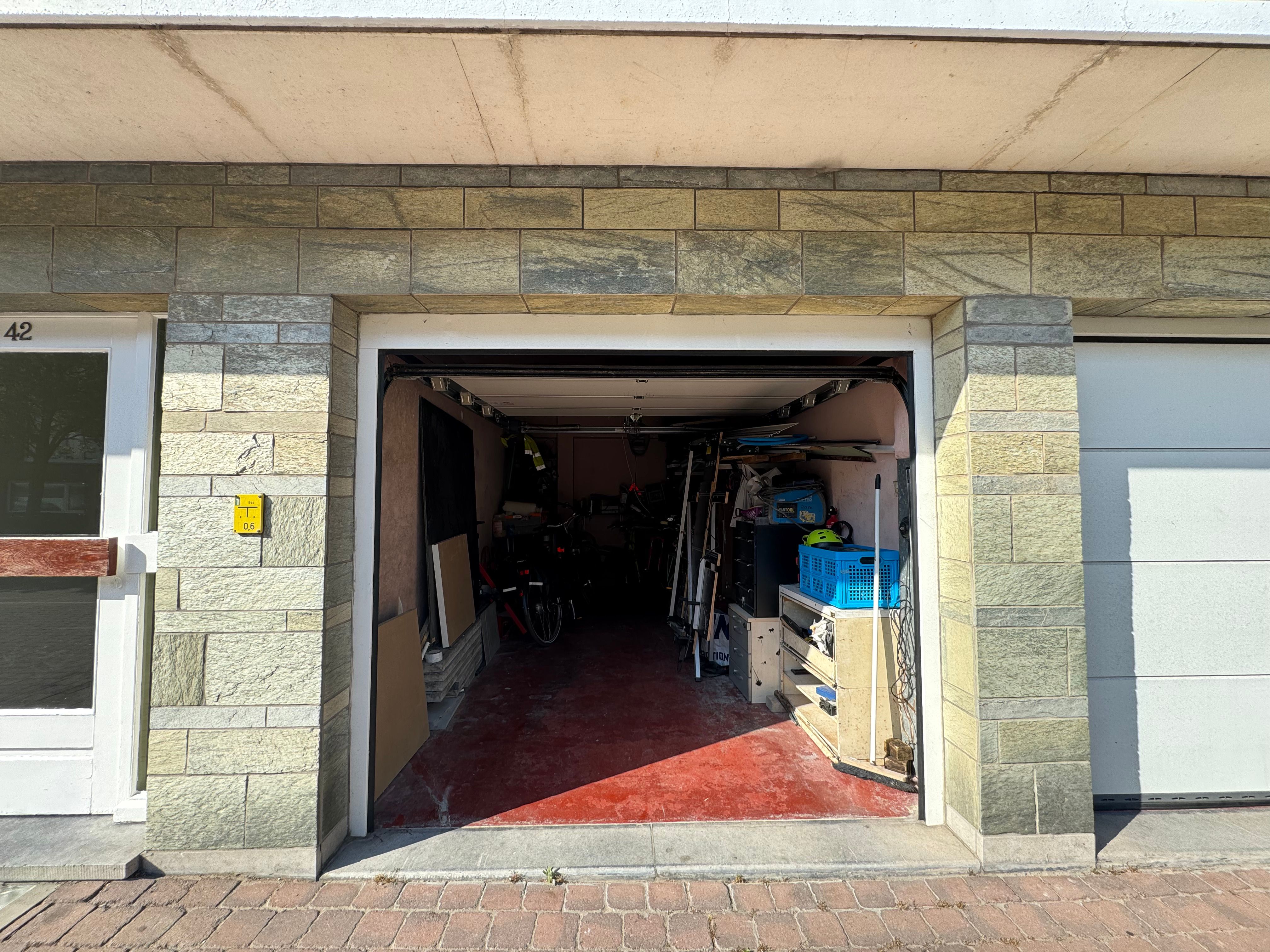 Garagebox 15m² Opex foto {{pictureIndex}}