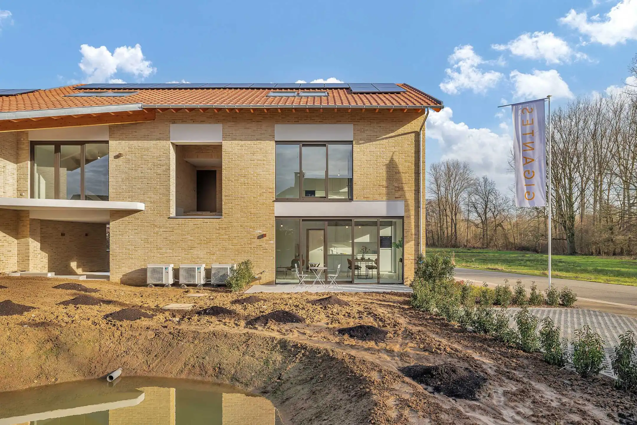 Duplex appartement met 3 slpks in uniek woonerf foto 24