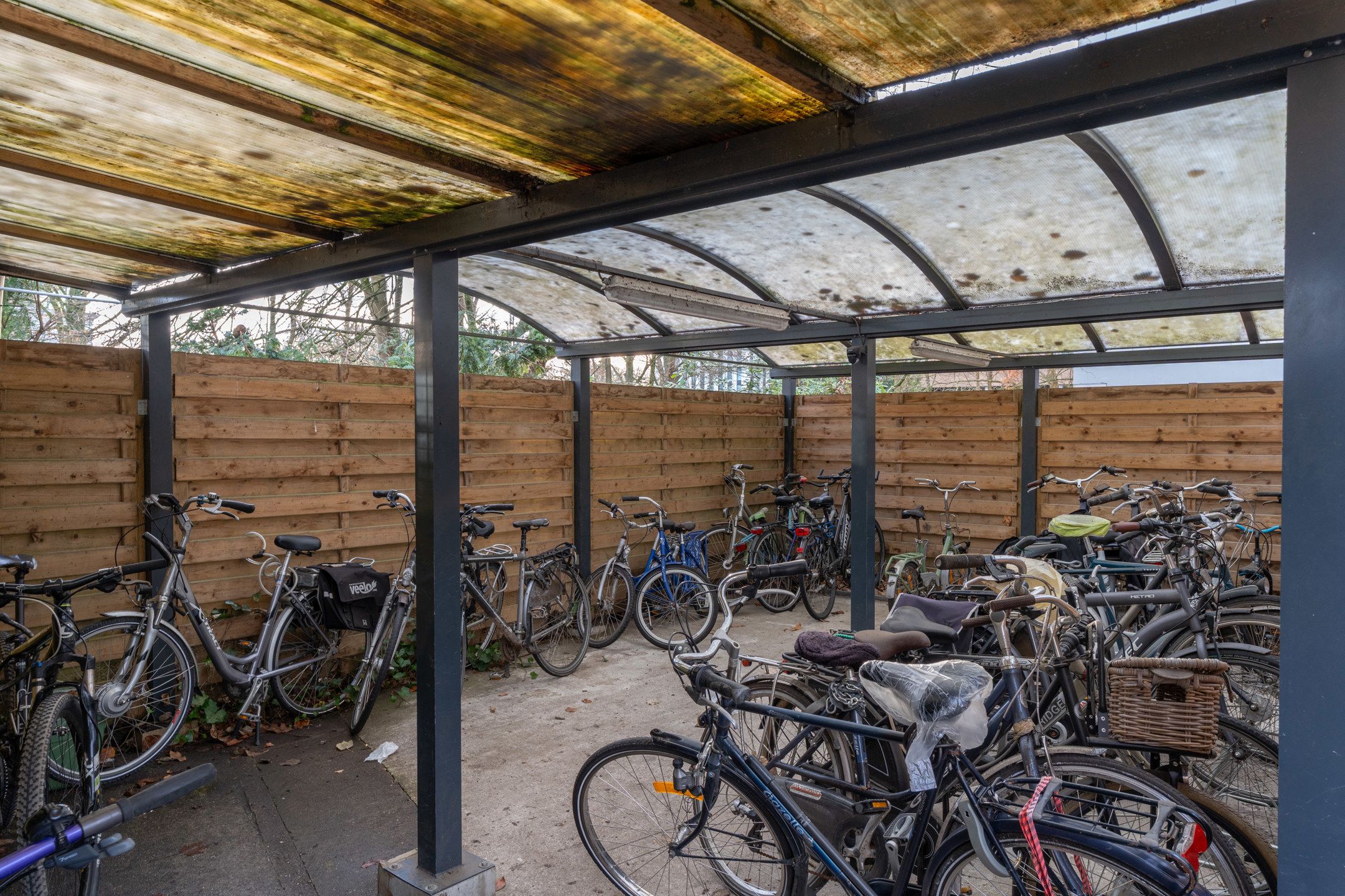 Ruim 3 slaapkamerappartement met terras te Turnhout. foto 23