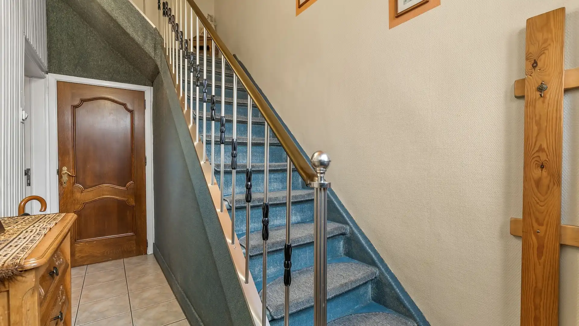 Te renoveren woning (G.B.) met 3 slpkrs  te Genk foto 2