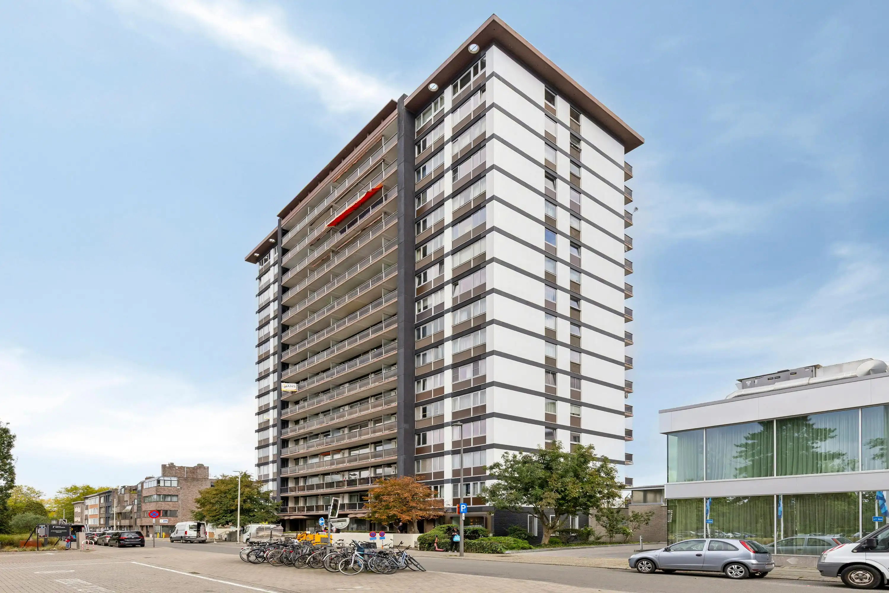 Instapklaar appartement op 13de verdieping te Borgerhout! foto 16