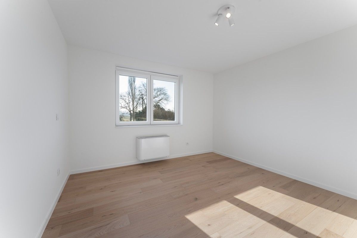Alleenstaande nieuwbouwwoning op ruim perceel te Aalter foto 9