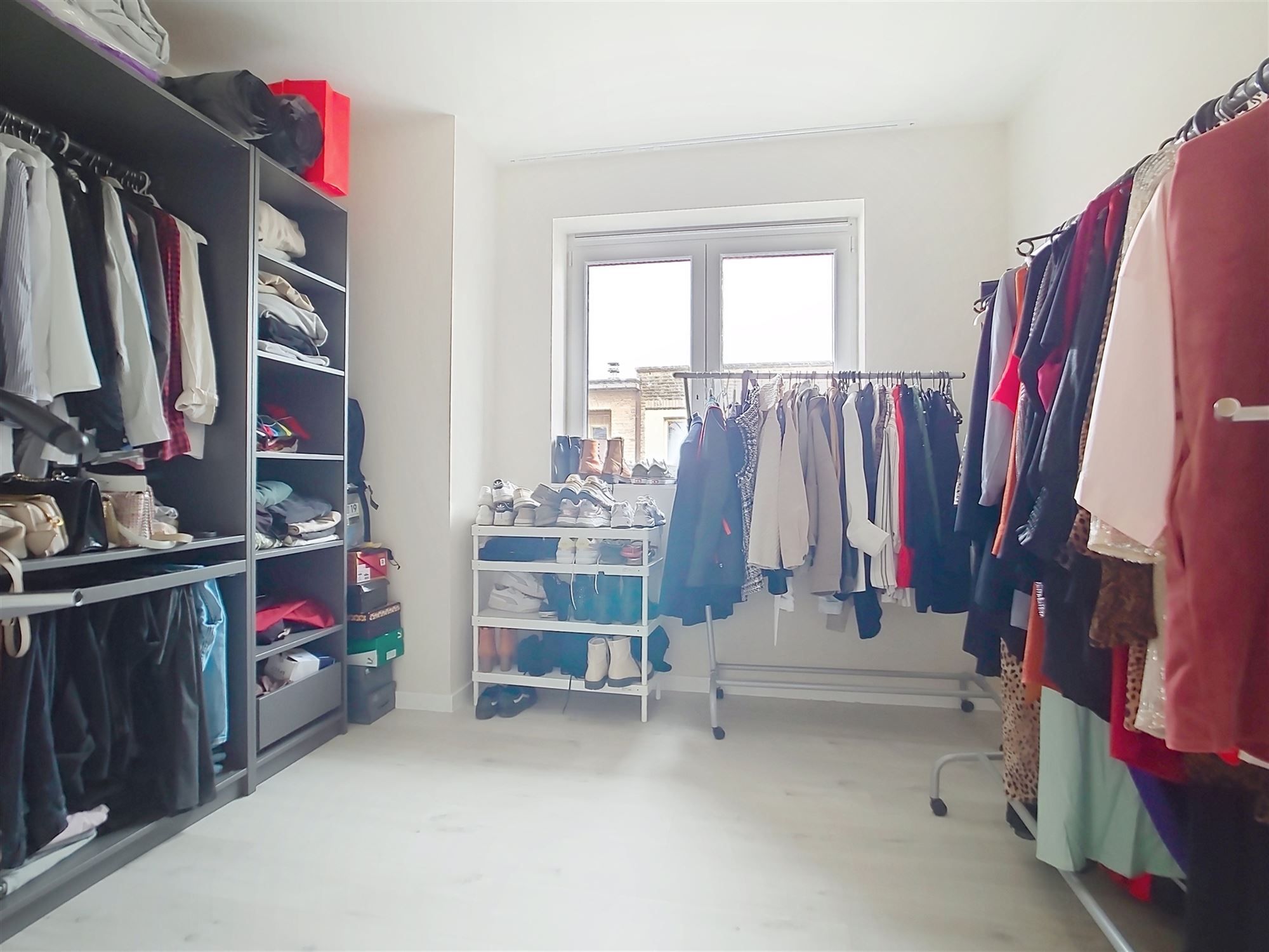 Prachtig appartement pal in het centrum van Heist-op-den-Berg foto 8