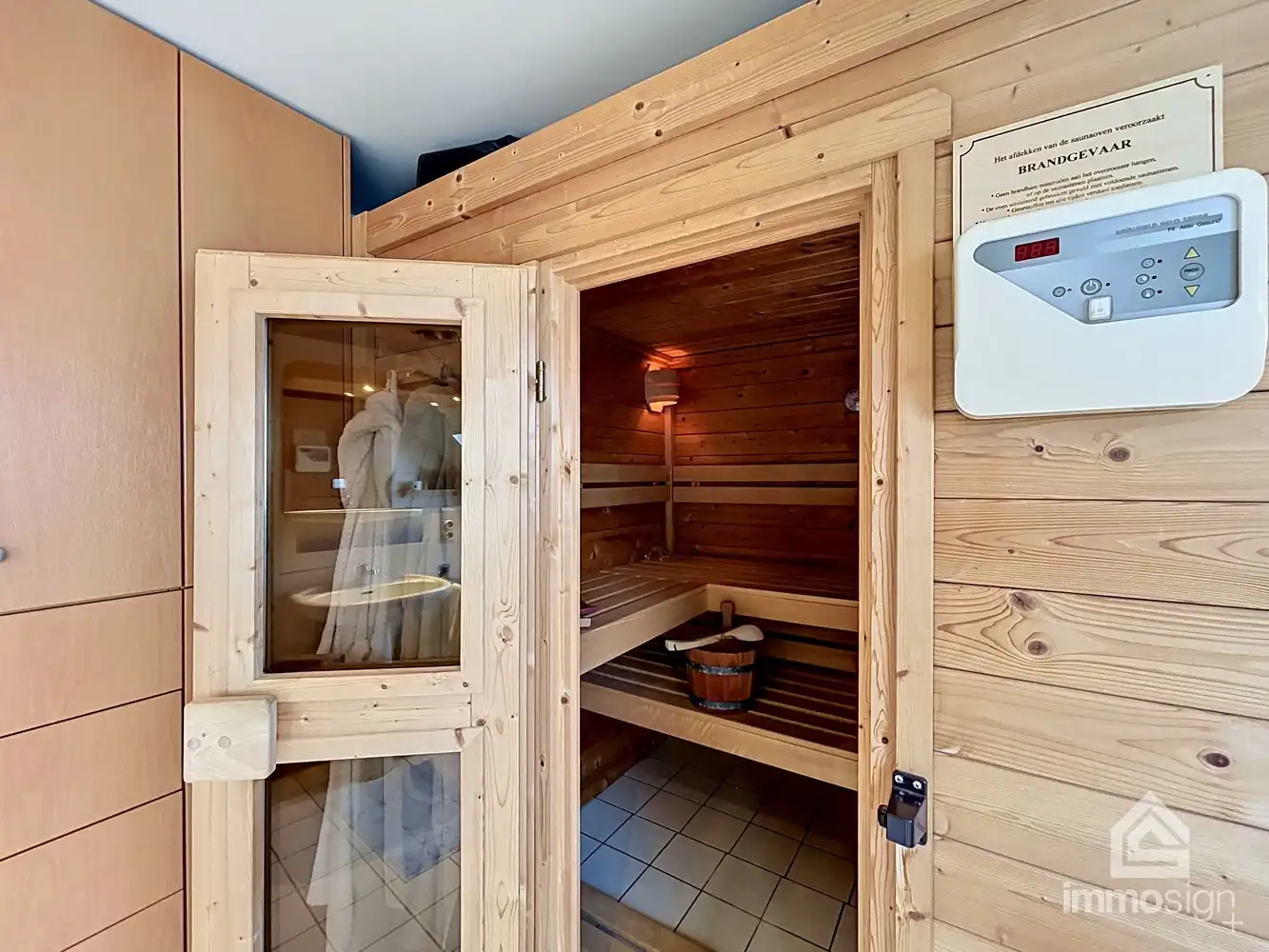 Statige woning met drie slaapkamers op prachtig perceel te Lozen! foto 36