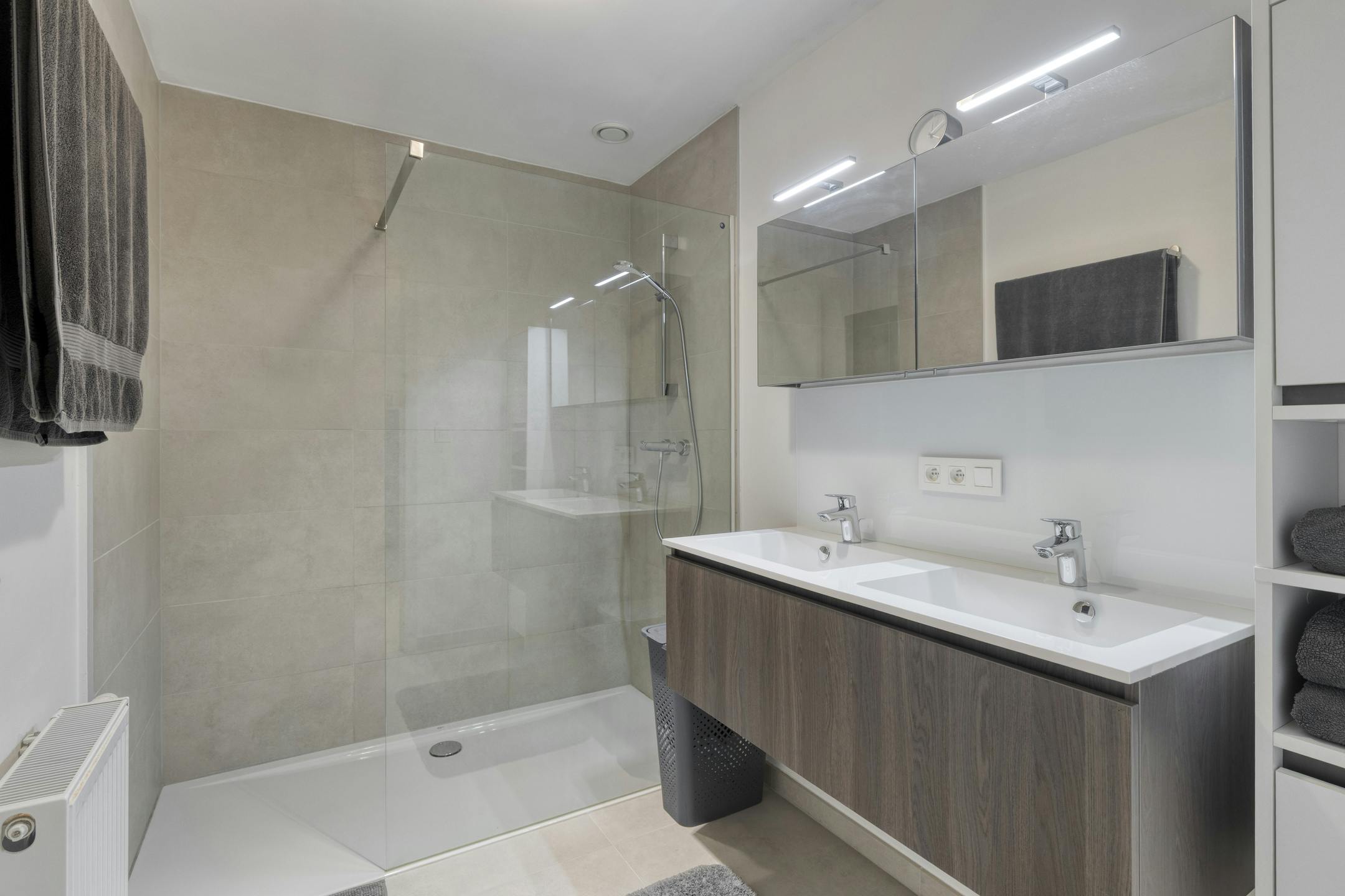 Recent appartement met spectaculair vergezicht te koop in Eke foto 10