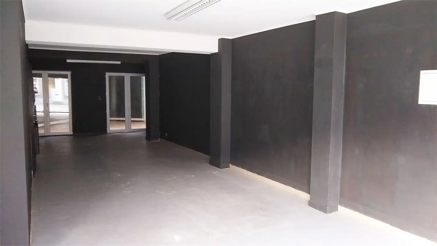 TOP GELEGEN HANDELSGELIJKVLOERS foto 3