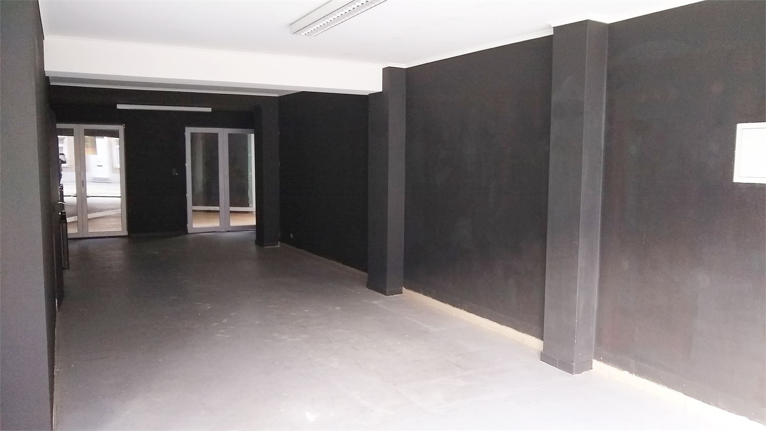 TOP GELEGEN HANDELSGELIJKVLOERS foto 3