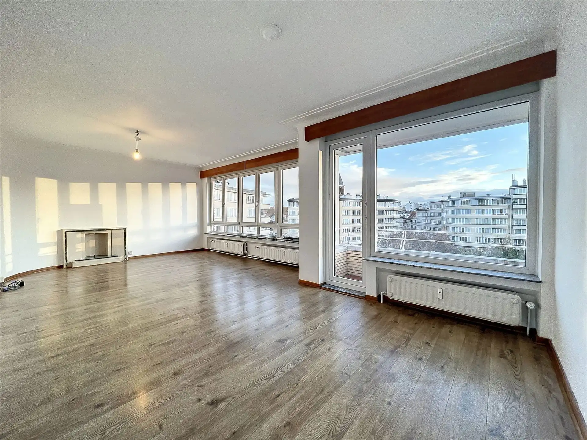 Mooi appartement met 2 slaapkamers + garagebox foto {{pictureIndex}}