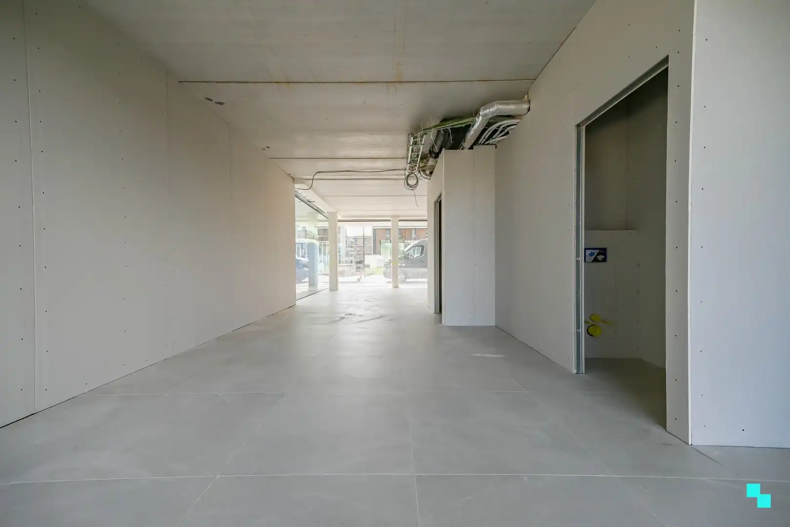 Commerciële ruimte in residentie Blauwpoorte foto 12