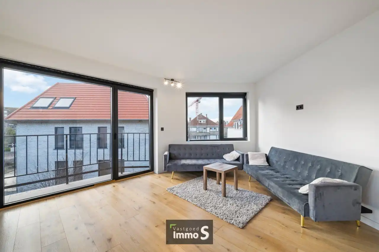 Instapklaar appartement te Koksijde-Bad foto {{pictureIndex}}