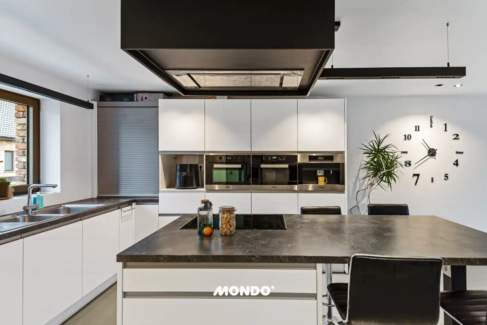 Ruime gezinswoning (5SLK) Meise: met Poolhouse, zwembad en 60m² Opslag/Garage. foto 10