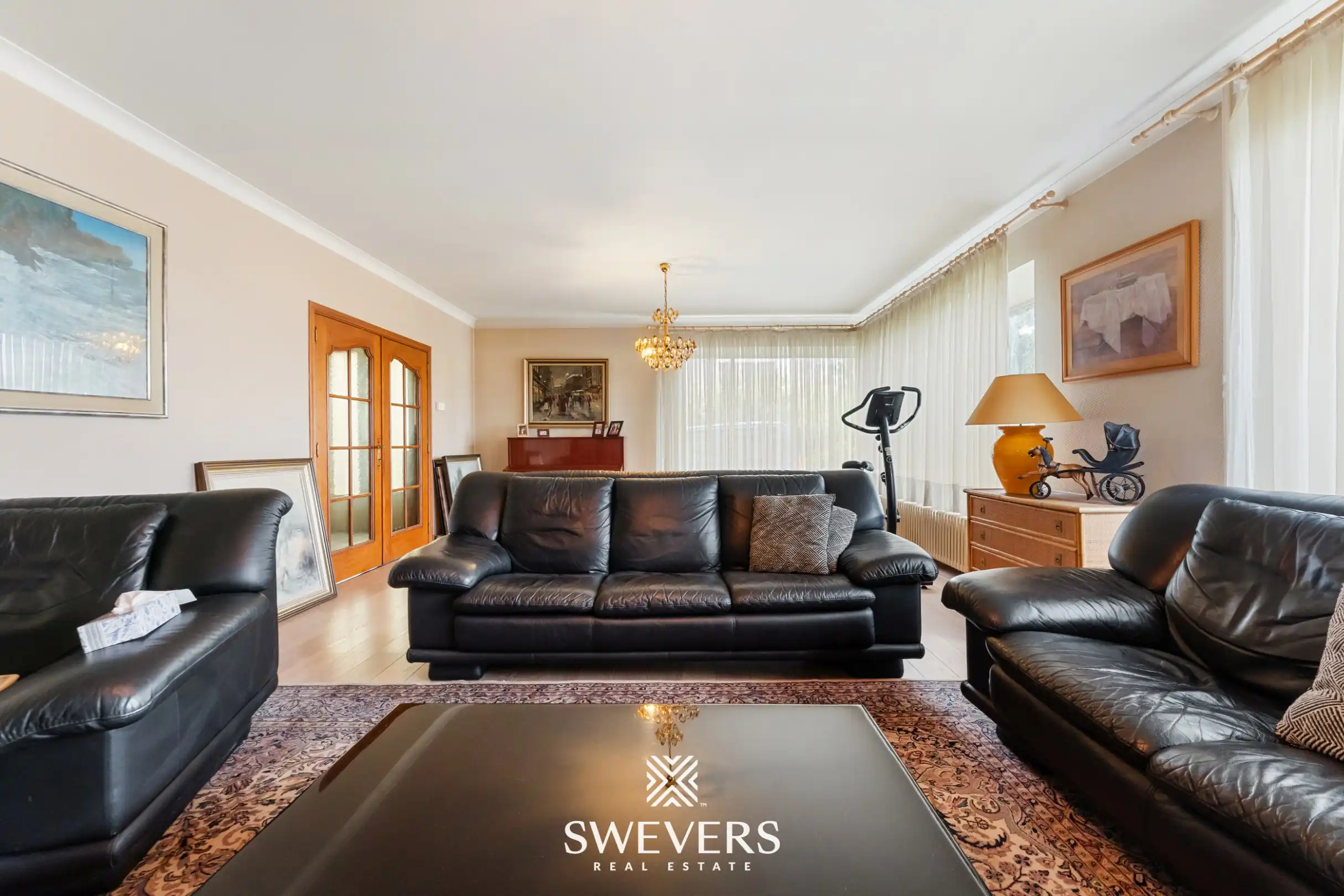 Ruime halfopen bebouwing met 4 slaapkamers en veel renovatiepotentieel op topligging in Hasselt foto 4