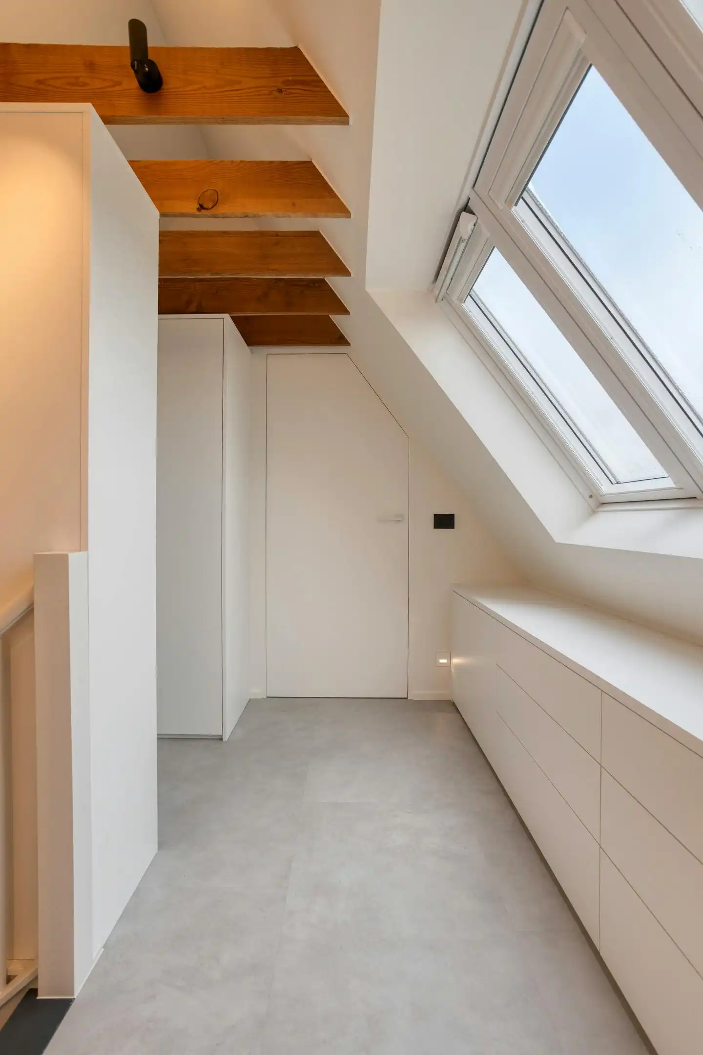 Ruim huis met 5 slaapkamers en 1.100m² grond te Sijsele foto 14