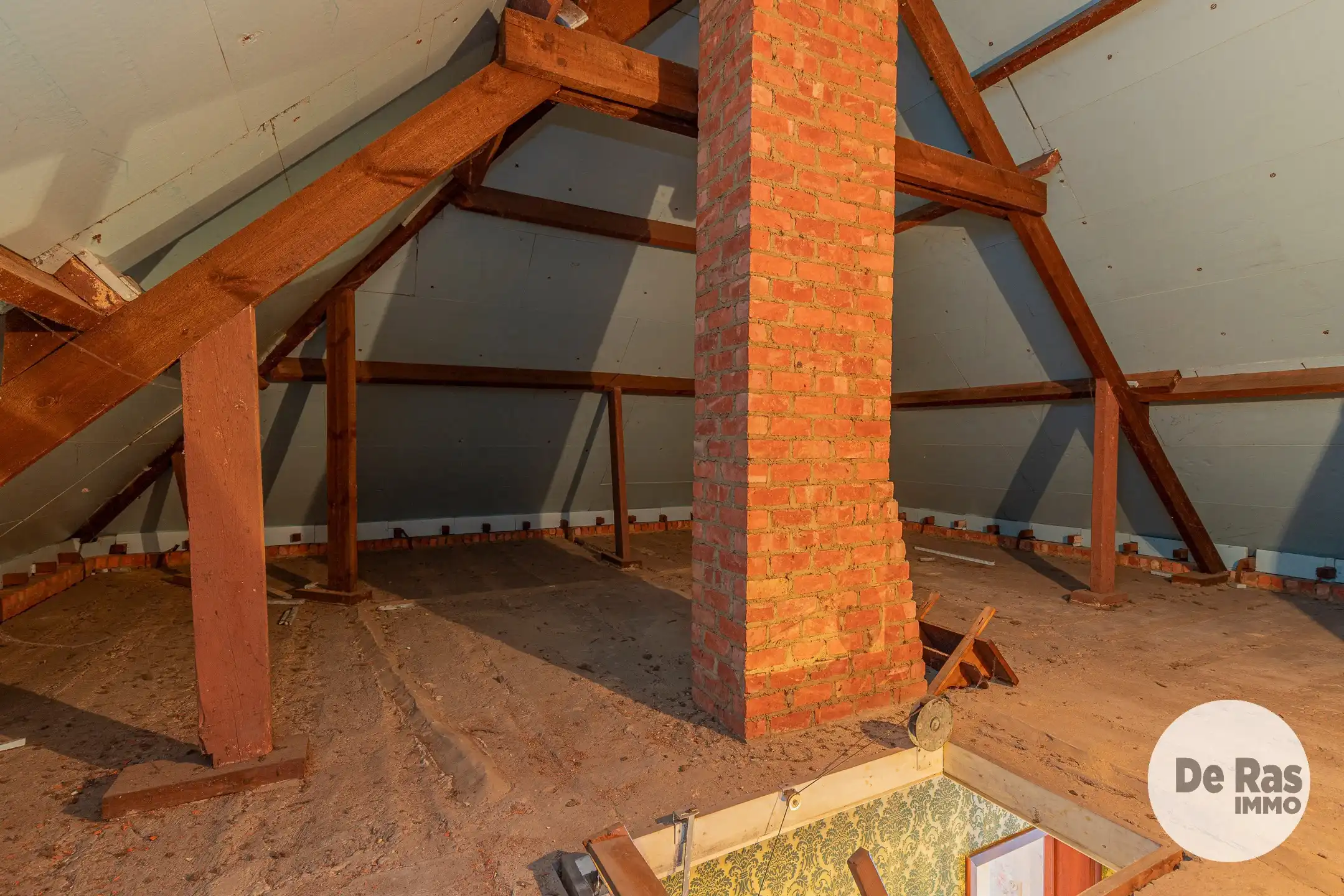 AALST–Goed onderhouden halfopen bebouwing met garage en tuin foto 16