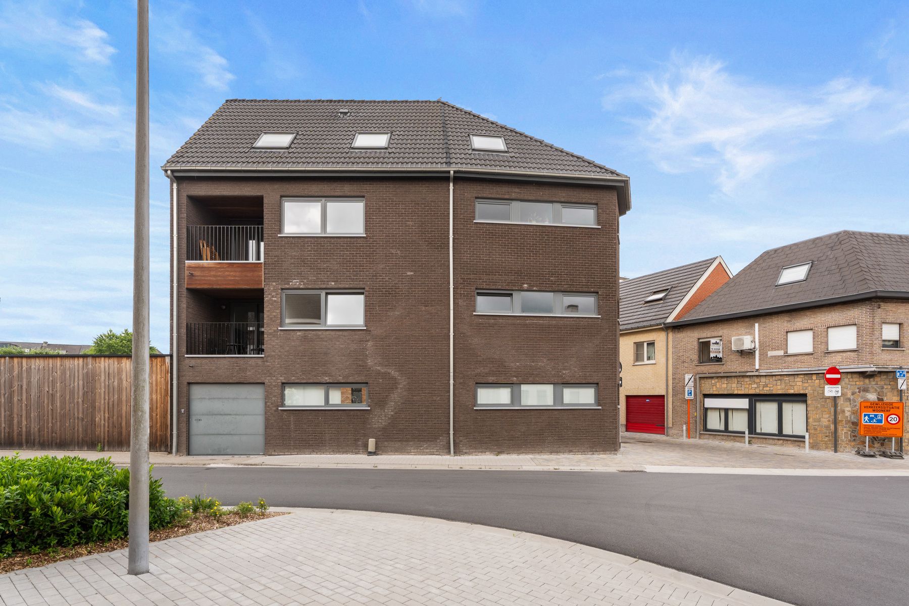 Modern 2-slaapkamerappartement in kleinschalige residentie foto 12