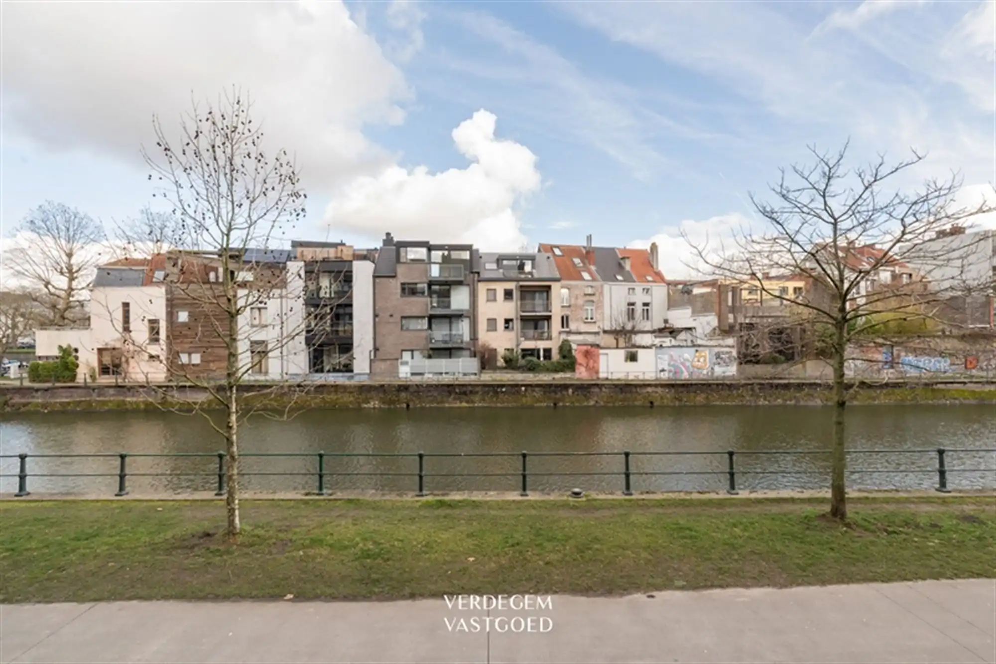 Appartement met 2 slaapkamers, 2 badkamers en 2 terrassen op unieke ligging foto 16