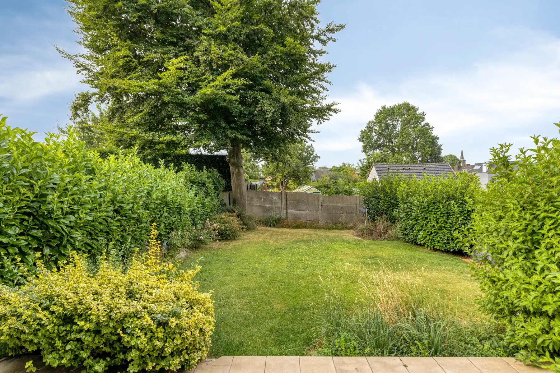 Ruime familiewoning (HOB) met garage en tuin! foto 22