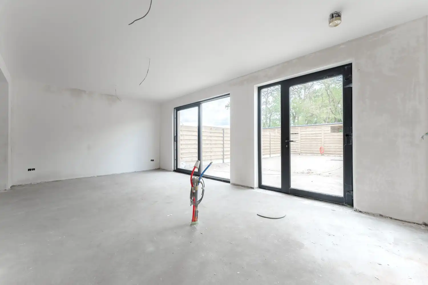 Charmante halfopen woning te koop in Leopoldsburg - 3 slaapkamers, 1 badkamer, ruime keuken en 2 toiletten op 396 m², volledig gerenoveerd in 2026! foto 9