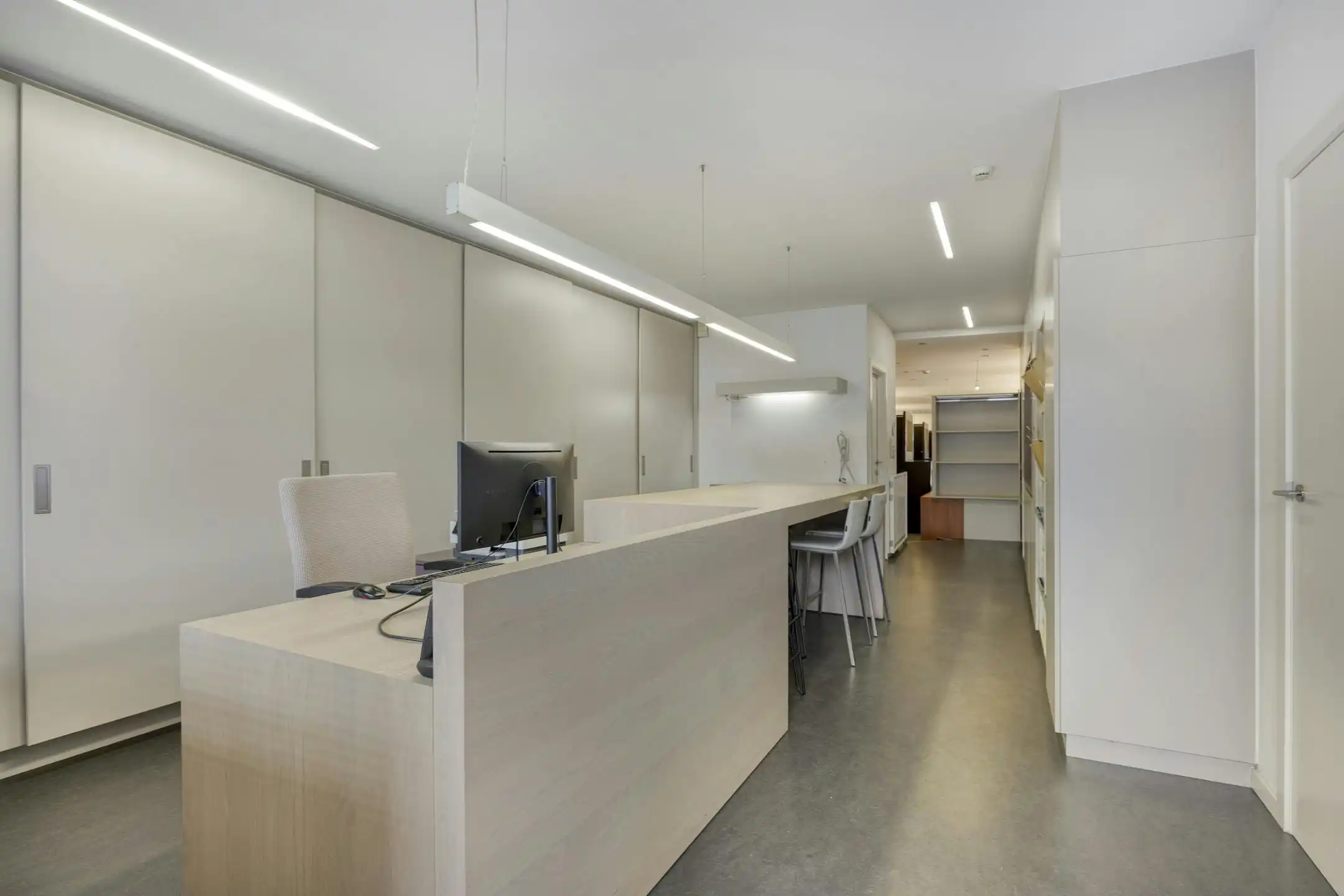 Stijlvolle stadswoning met handelspand te koop in hartje Maaseik foto 14