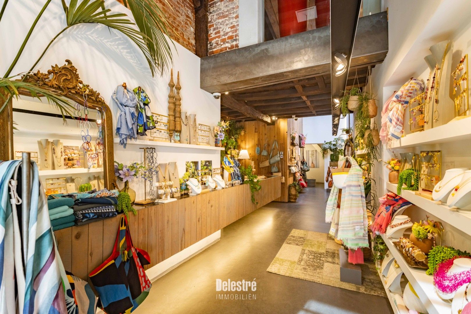 ENERGIEZUINIGE, LUXUEUS INGERICHTE HANDELSEIGENDOM MOLENSTRAAT foto {{pictureIndex}}