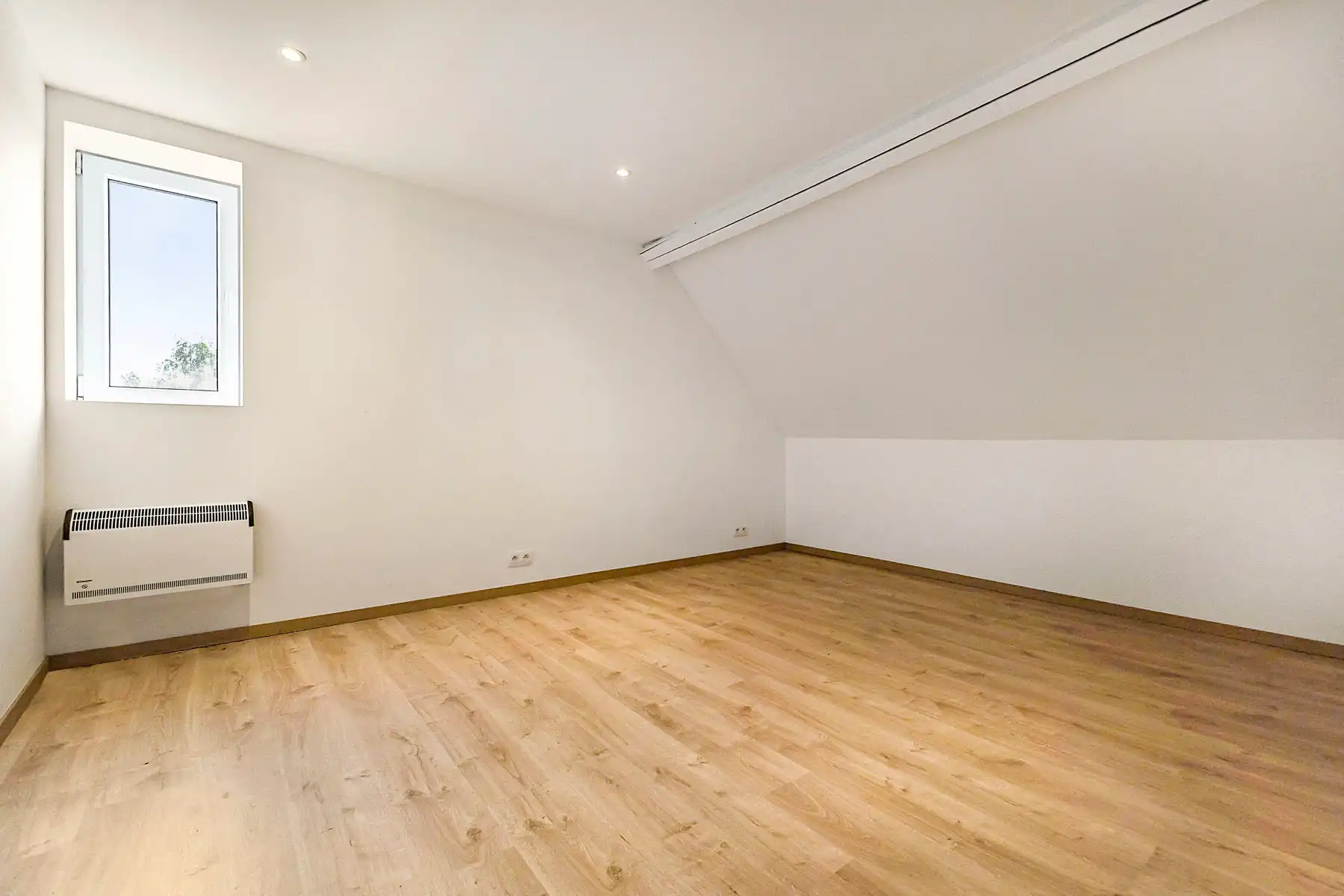 Karaktervolle herenwoning MET RUIM ATELIER en prachtige tuin foto 27